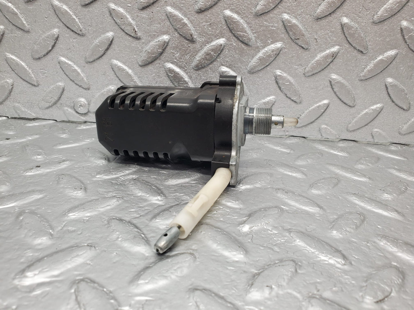 1423 Mercedes-Benz W123 240D Heater Control Switch 1238200610