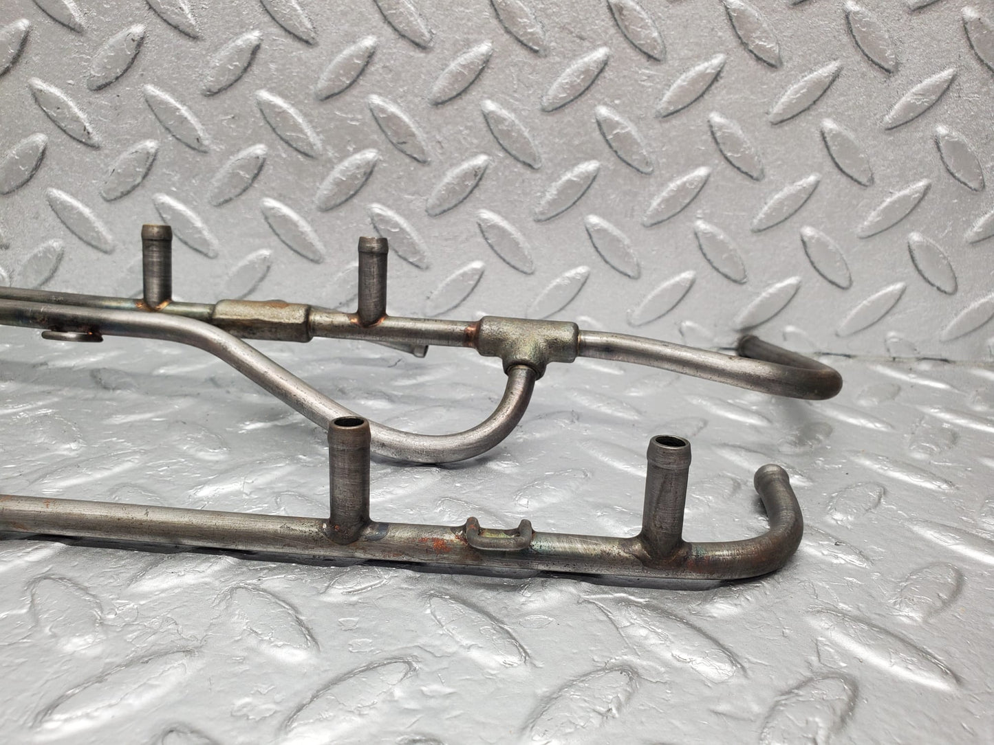 1442 Mercedes-Benz C107 350SLC Fuel Injection Pipe 1160700033