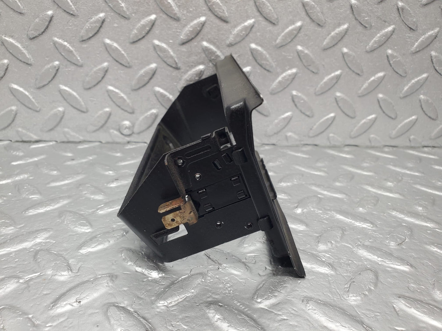 1448 Mercedes-Benz W123 240D Ashtray Frame