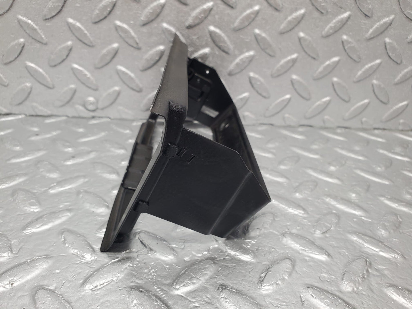 1448 Mercedes-Benz W123 240D Ashtray Frame