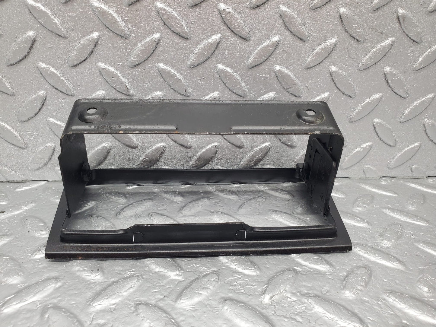 1448 Mercedes-Benz W123 240D Ashtray Frame