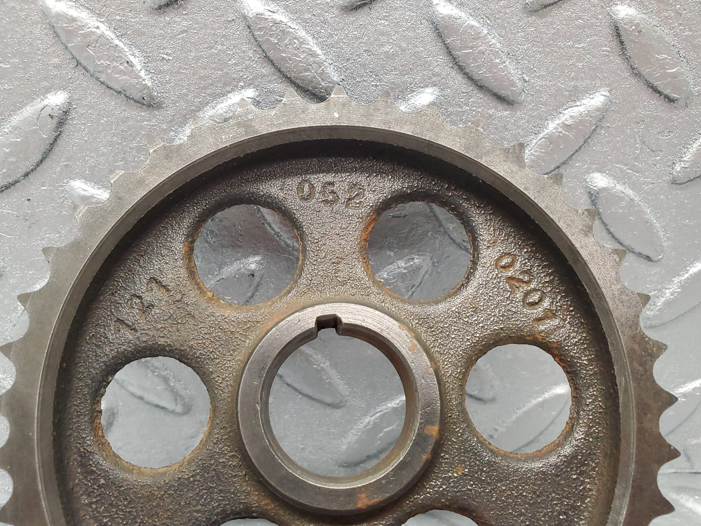 1462 Mercedes-Benz W120 Ponton Camshaft Timing Gear 1210520201
