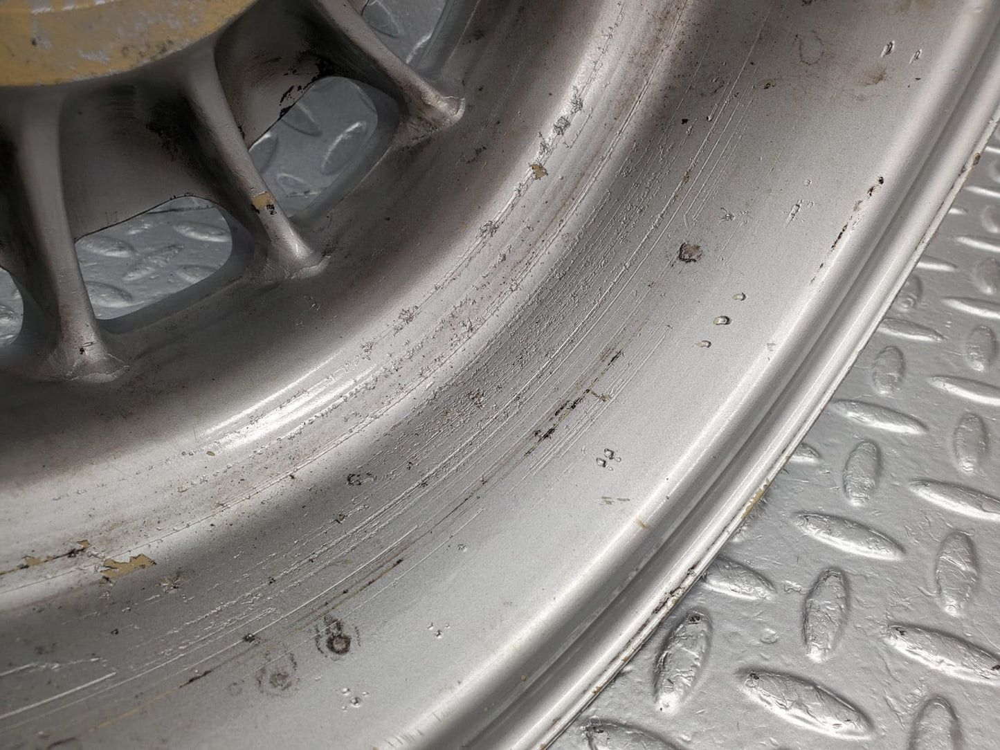 22845 Mercedes-Benz Alloy Wheel Set Mexican Hat 6.5Jx14H2 ET30 1084001002