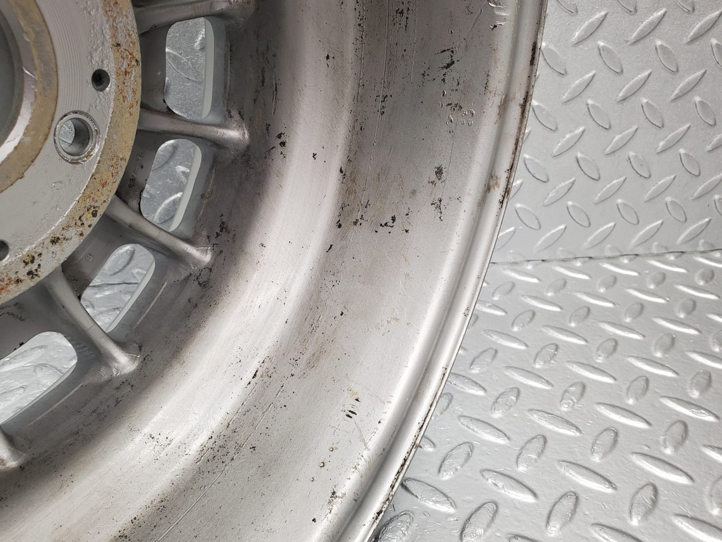 22845 Mercedes-Benz Alloy Wheel Set Mexican Hat 6.5Jx14H2 ET30 1084001002