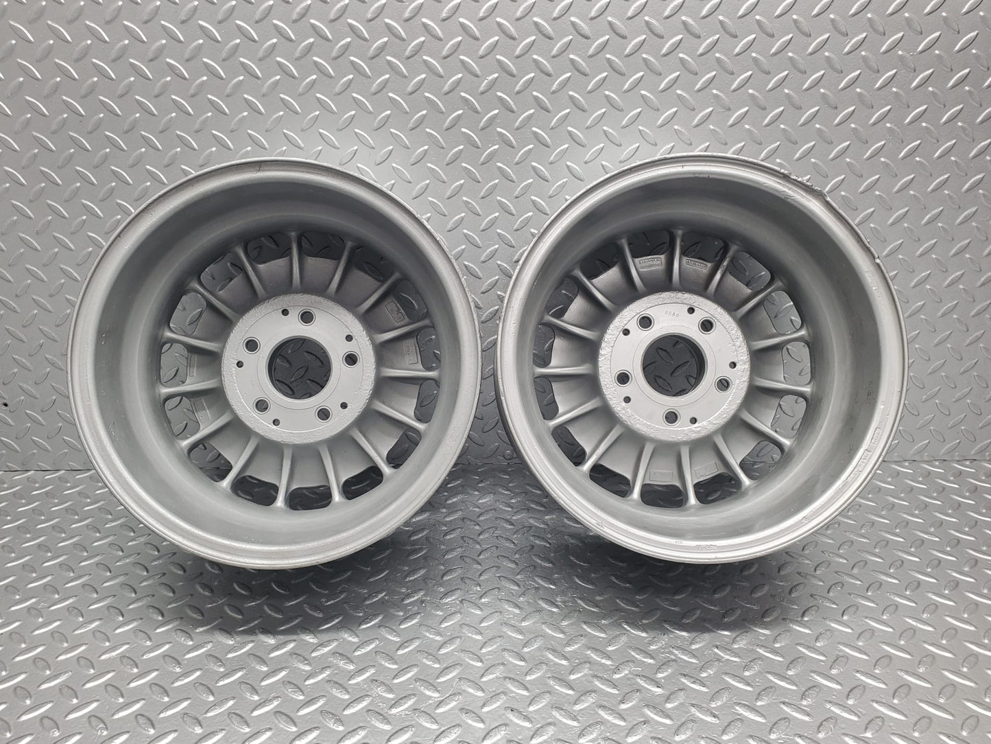 12120 Mercedes-Benz Alloy Wheel Set Mexican Hat 6Jx14H2 ET30 1084000902