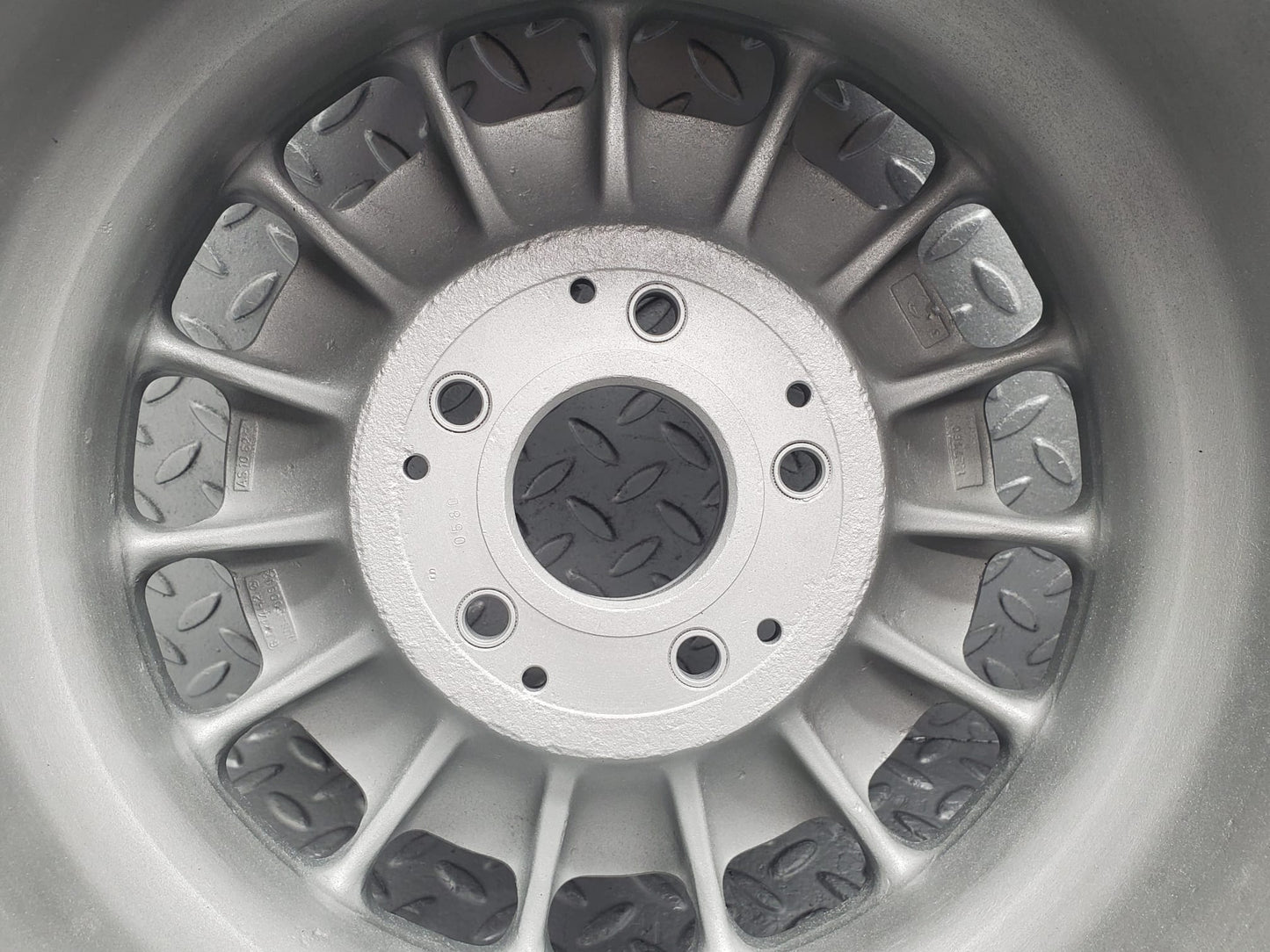 12120 Mercedes-Benz Alloy Wheel Set Mexican Hat 6Jx14H2 ET30 1084000902