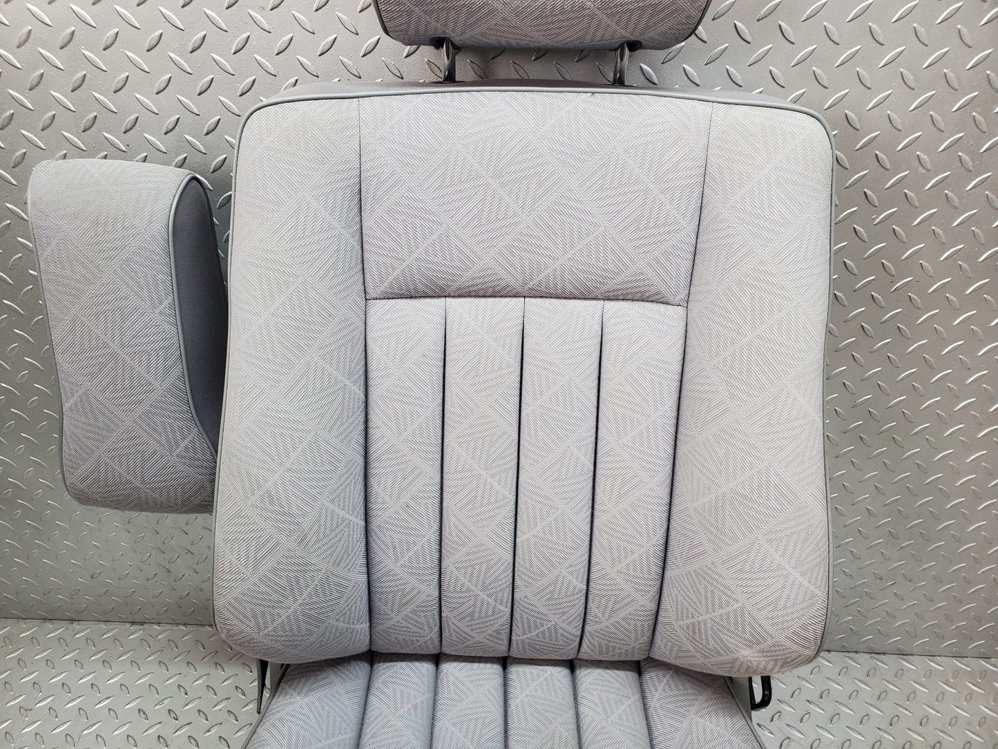 44736 Mercedes-Benz W124 220E Front Left Passenger Side Seat Grey 1249104150