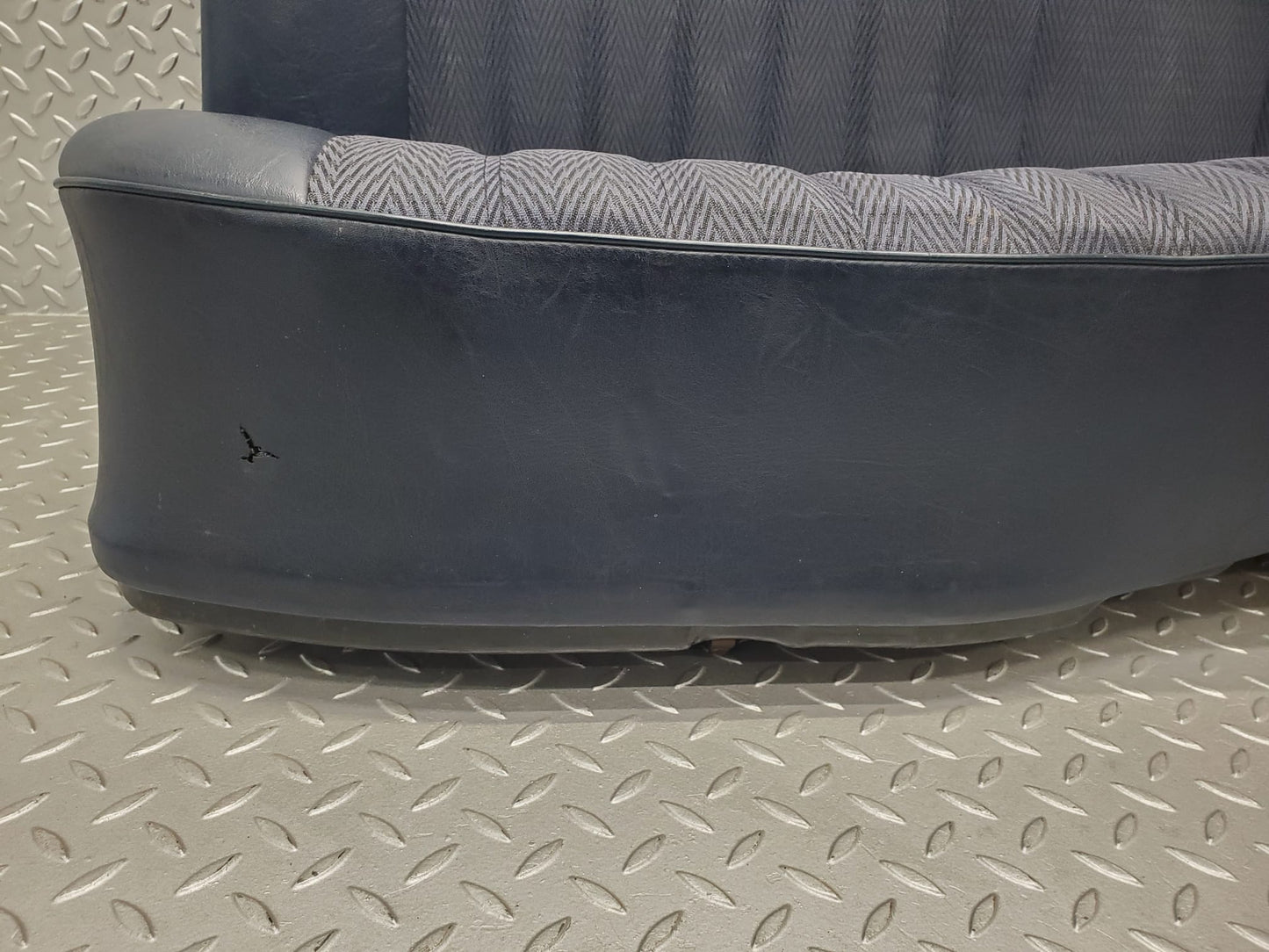 1426 Mercedes-Benz V123 240D LWB Rear Seats Blue