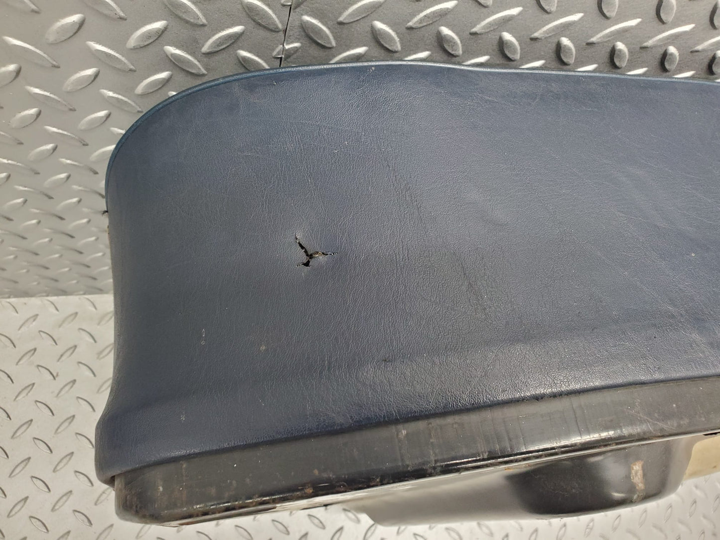 1426 Mercedes-Benz V123 240D LWB Rear Seats Blue
