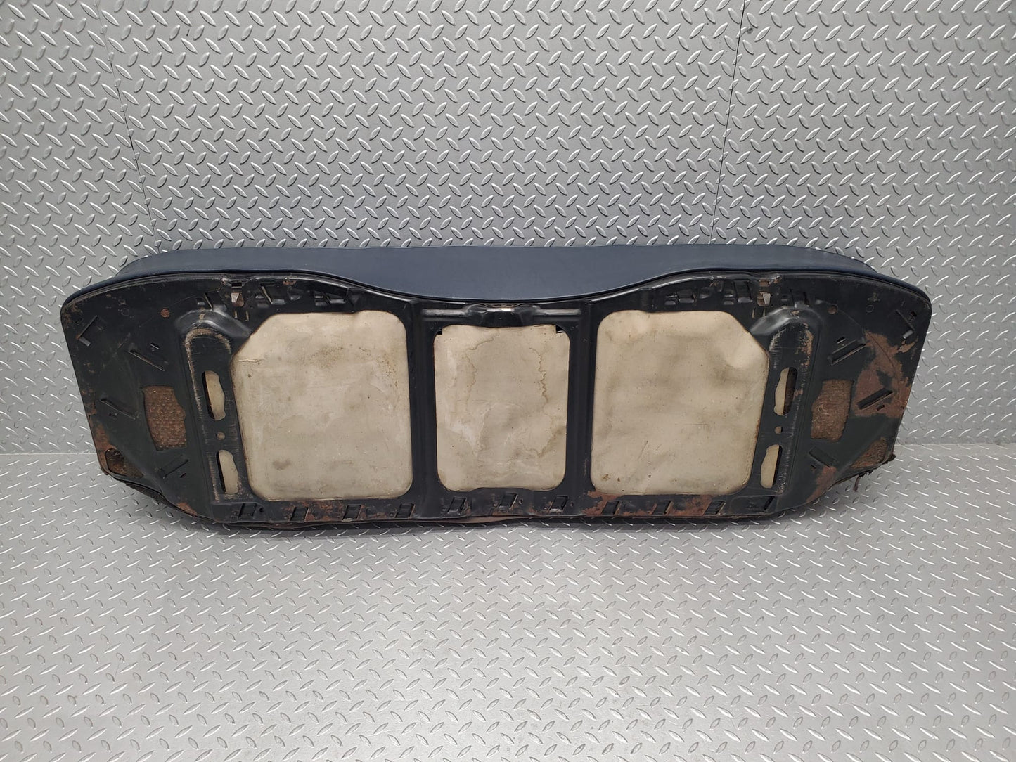 1426 Mercedes-Benz V123 240D LWB Rear Seats Blue
