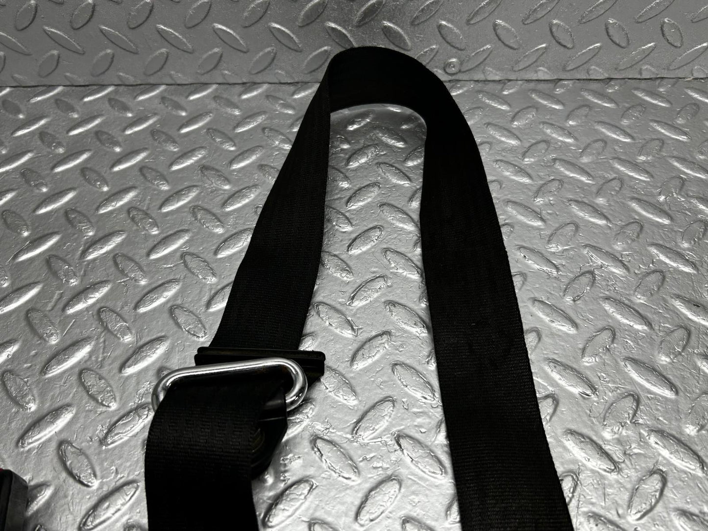 15909 Mercedes-Benz W123 280E Front Right Seat Belt With Buckle 1238609485 1238604169