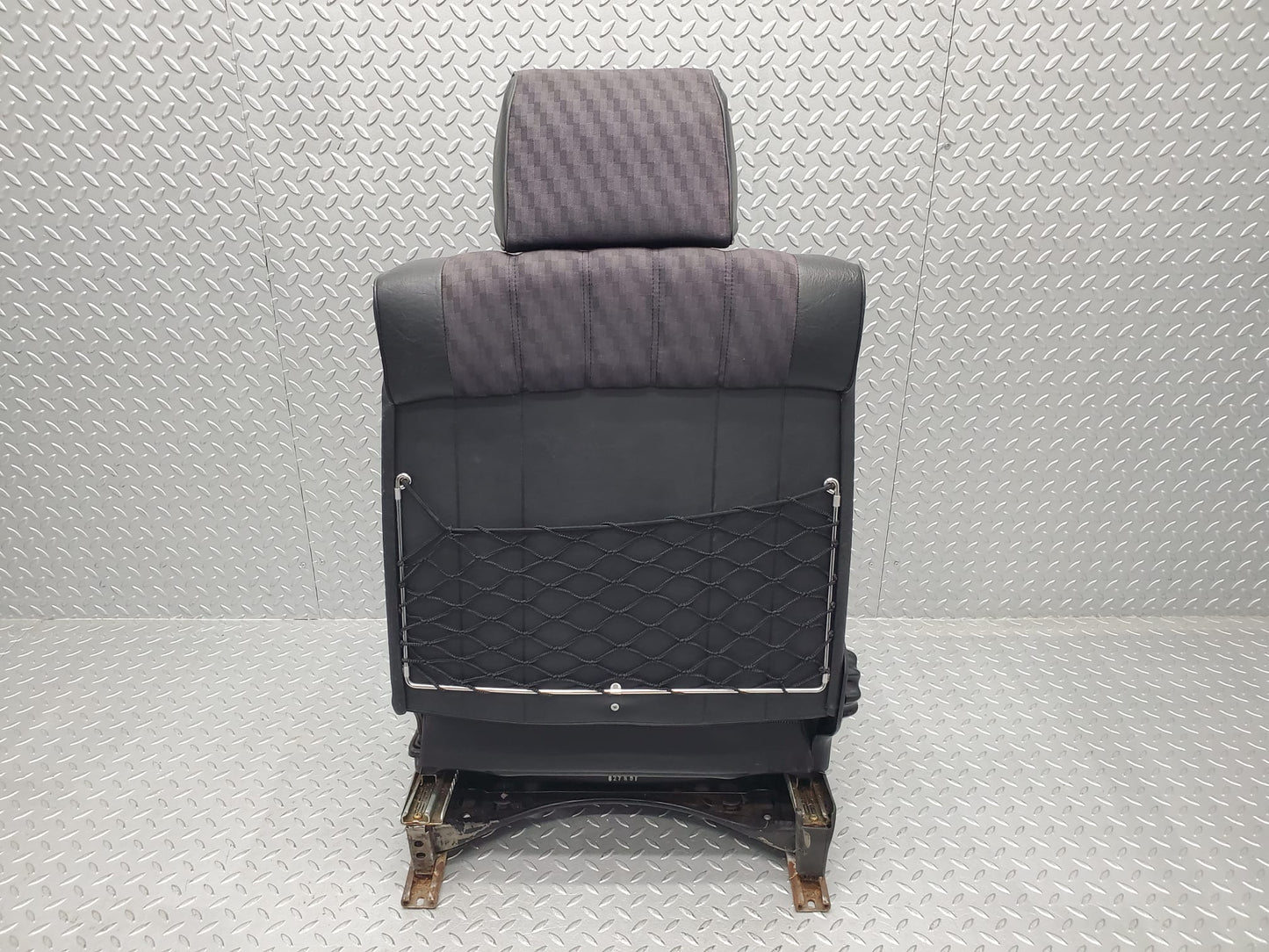 27851 Mercedes-Benz W123 280E Front Right Driver Seat